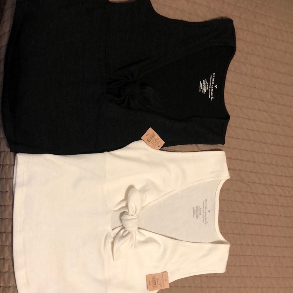 Brand New w/ Tags American Eagle Crop Tops